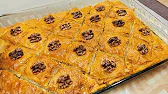 Leckere Baklava mit Walnüssen und Honig