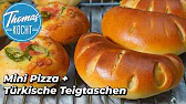 Mini Pizza und türkische Teigtaschen